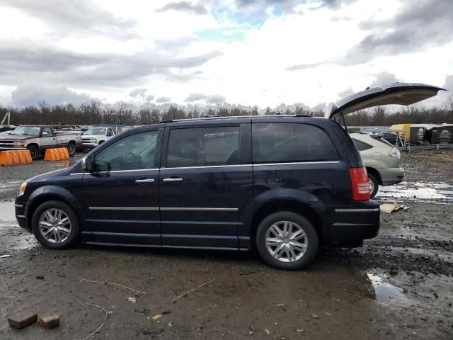 2010 Chrysler Town & Country Limited