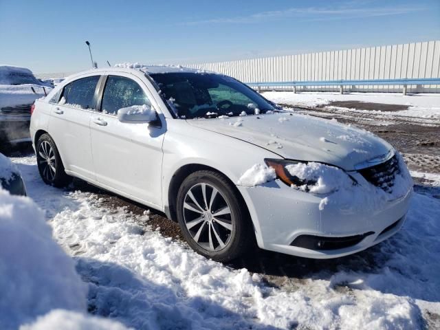 2014 Chrysler 200 Limited