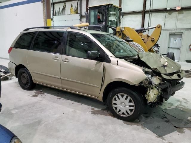 2009 Toyota Sienna CE