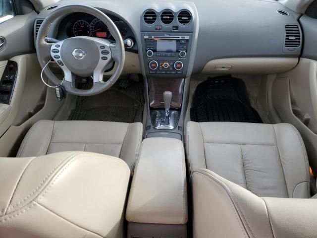 2010 Nissan Altima Base