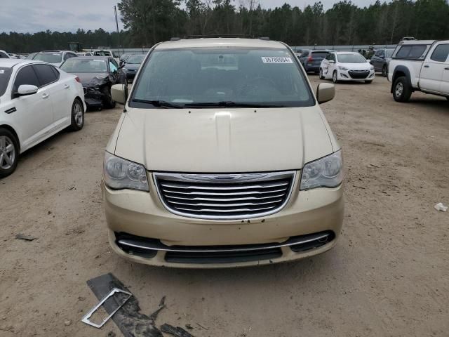 2011 Chrysler Town & Country Touring L