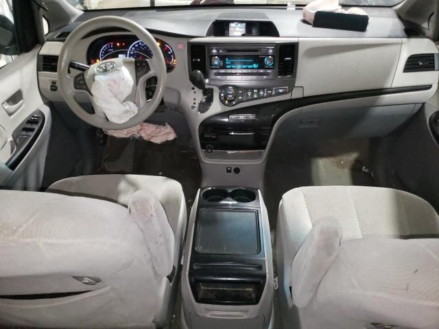 2014 Toyota Sienna LE