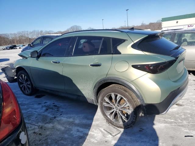 2017 Infiniti QX30 Base