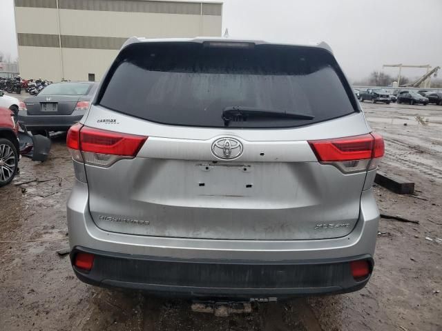 2018 Toyota Highlander SE