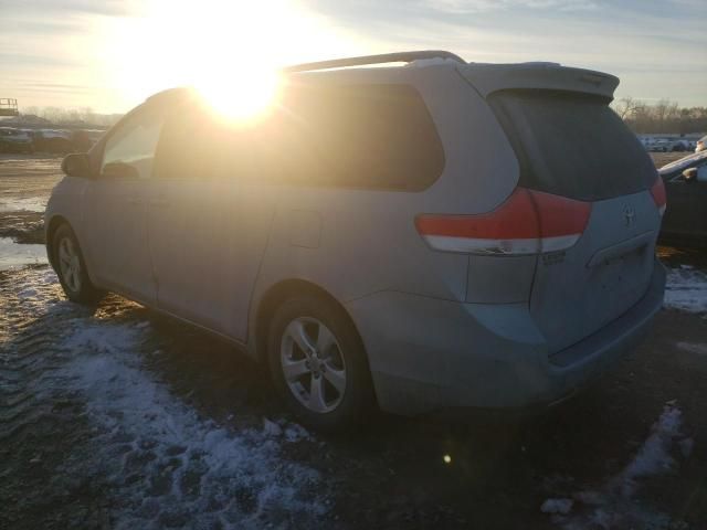 2011 Toyota Sienna LE