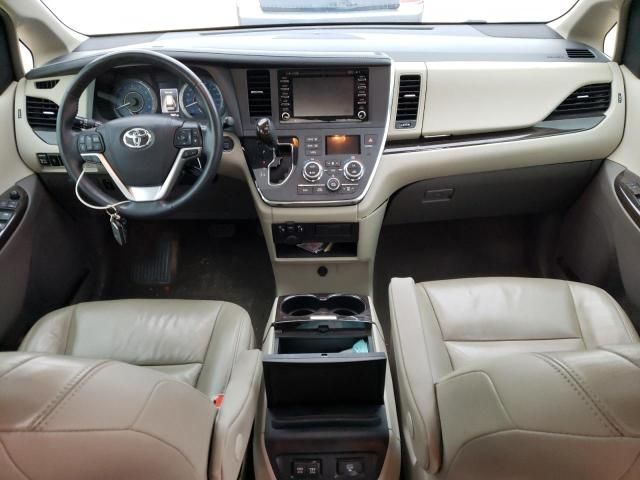 2018 Toyota Sienna XLE