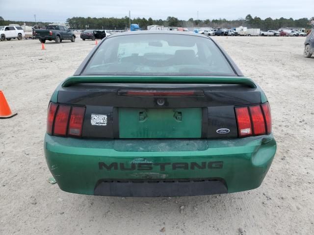 2000 Ford Mustang