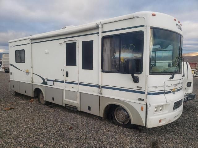 2002 Itasca 2002 Workhorse Custom Chassis Motorhome Chassis P3