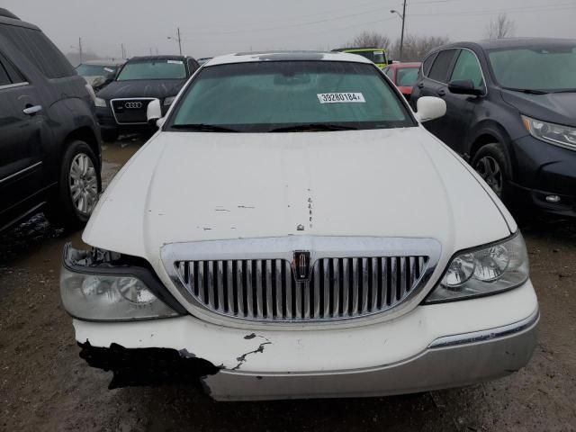 2007 Lincoln Town Car Signature Limited