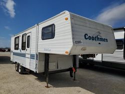 Camiones salvage para piezas a la venta en subasta: 1998 Coachmen Trailer