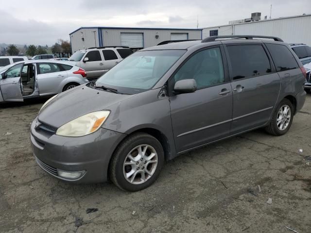 2005 Toyota Sienna XLE