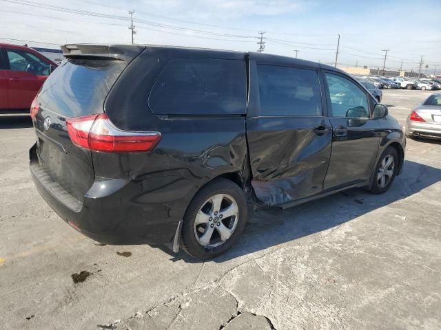 2018 Toyota Sienna L