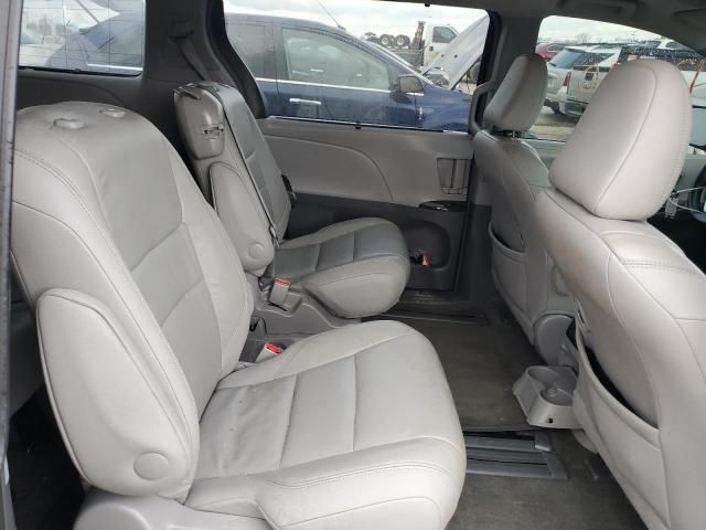 2015 Toyota Sienna XLE