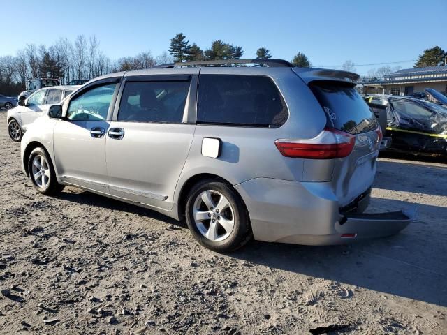 2015 Toyota Sienna LE