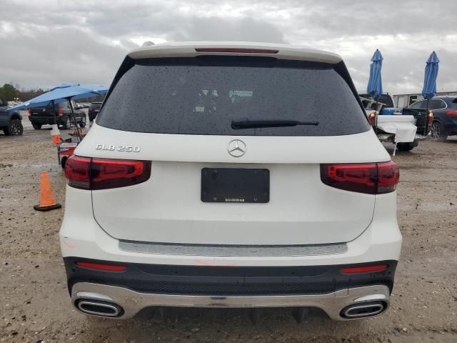 2021 Mercedes-Benz GLB 250