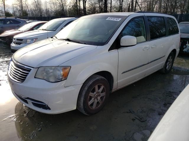 2013 Chrysler Town & Country Touring