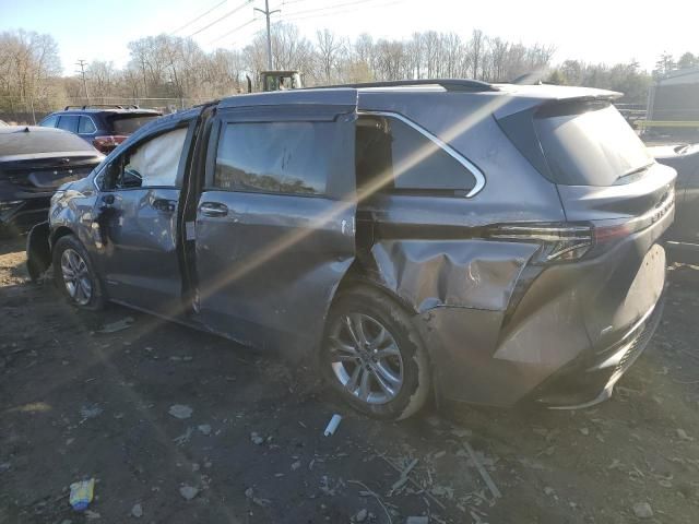 2021 Toyota Sienna XSE