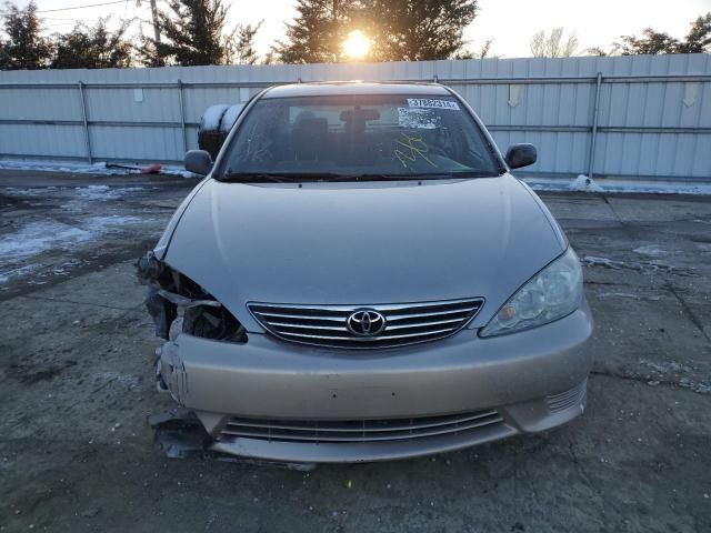 2005 Toyota Camry LE