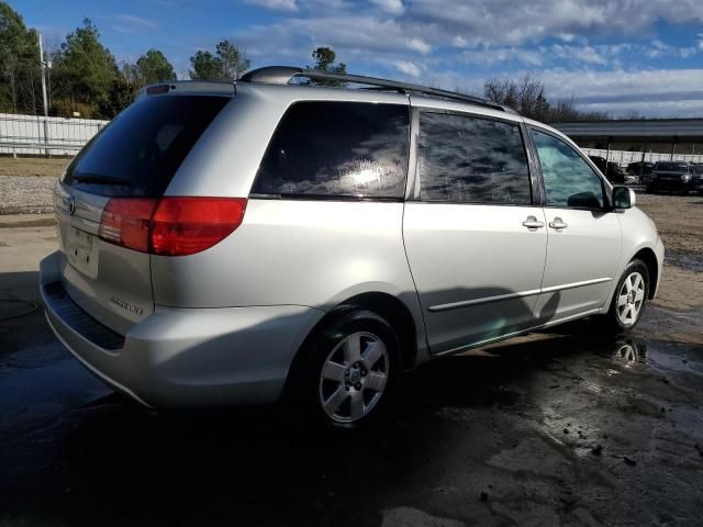 2004 Toyota Sienna XLE