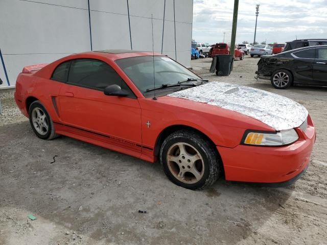 2000 Ford Mustang