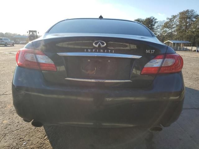 2013 Infiniti M37