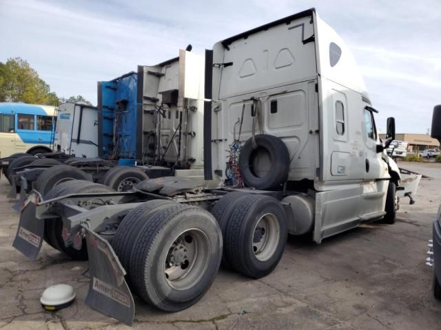 2015 Freightliner Cascadia 125