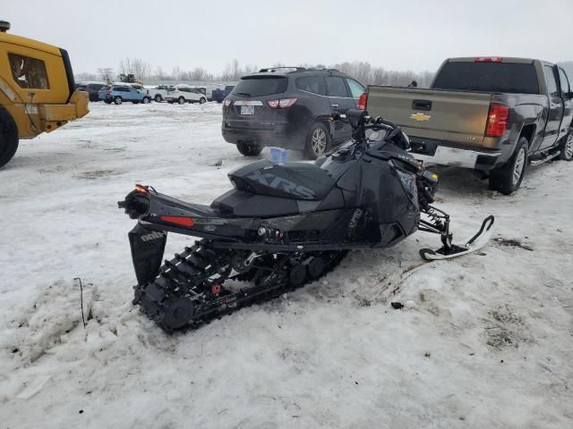 2015 Skidoo Snowmobile