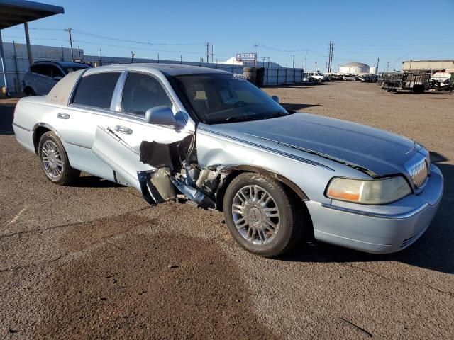 2006 Lincoln Town Car Signature Limited