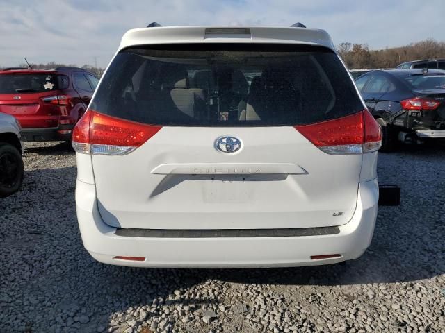 2011 Toyota Sienna LE