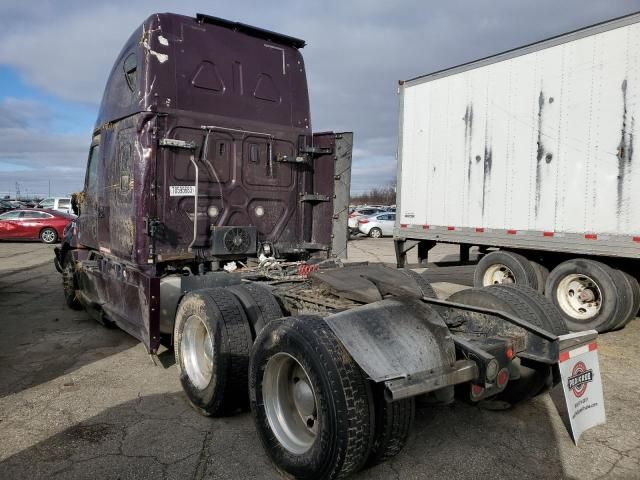 2019 Freightliner Cascadia 126