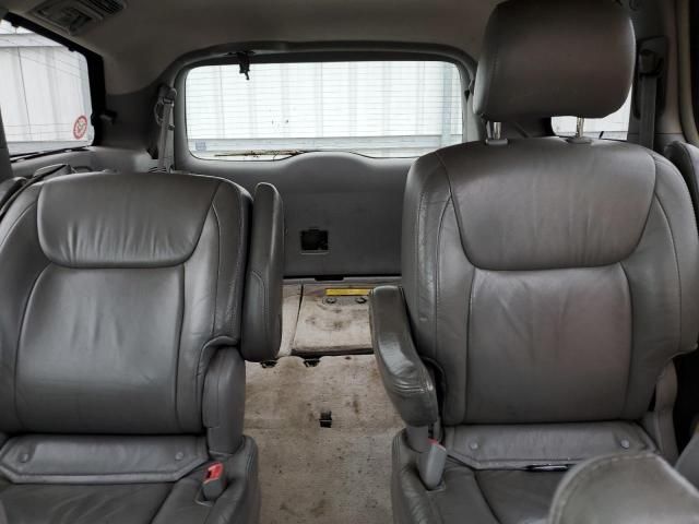 2005 Toyota Sienna XLE