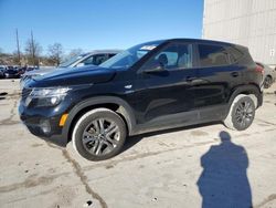 KIA Seltos lx Vehiculos salvage en venta: 2021 KIA Seltos LX