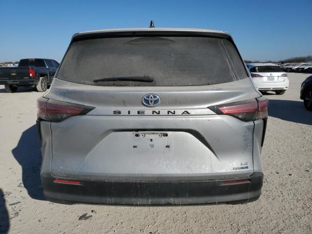 2021 Toyota Sienna LE