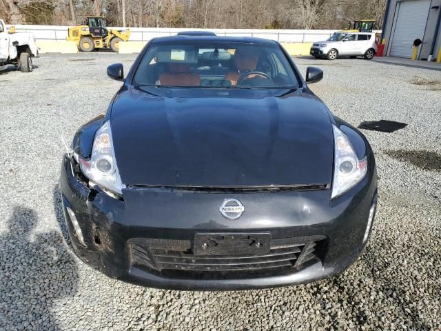 2017 Nissan 370Z Base