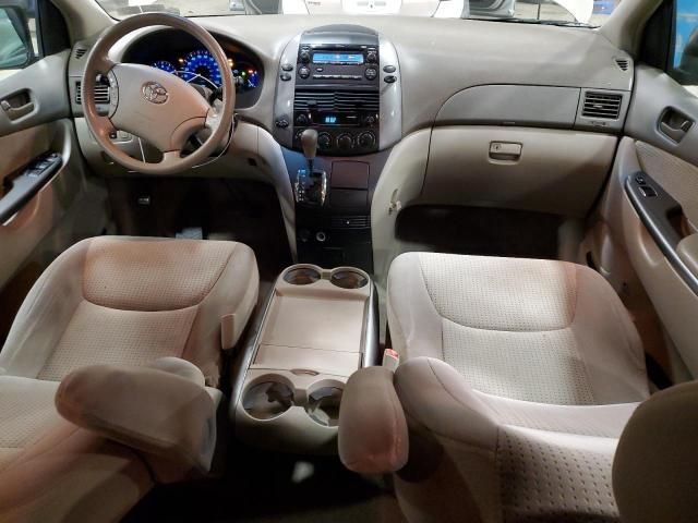 2006 Toyota Sienna CE