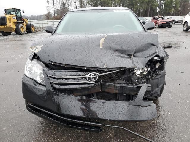 2005 Toyota Avalon XL