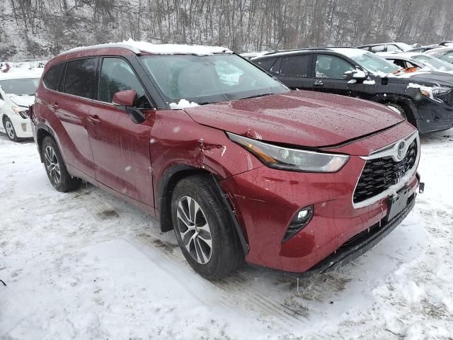 2022 Toyota Highlander XLE