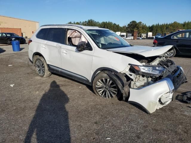 2020 Mitsubishi Outlander SE