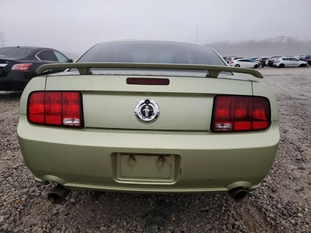 2005 Ford Mustang