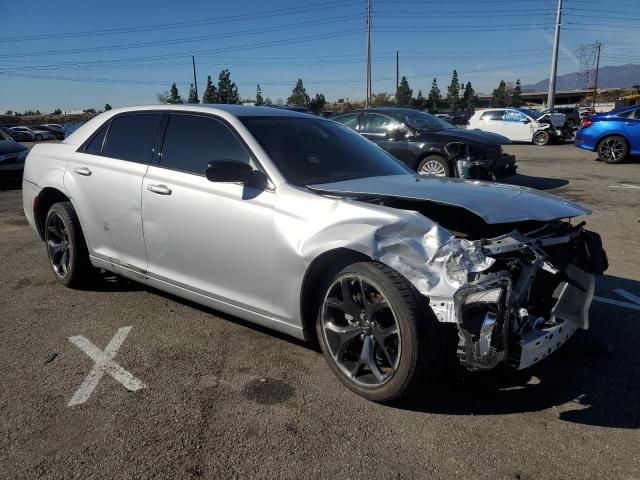 2022 Chrysler 300 Touring