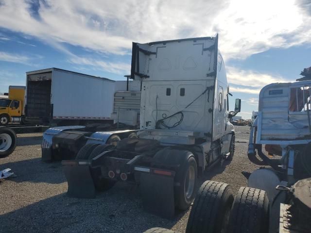 2017 Freightliner Cascadia 125