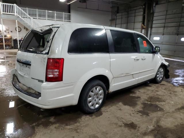 2009 Chrysler Town & Country LX