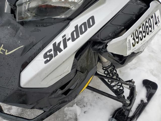 2021 Skidoo Grand Touring