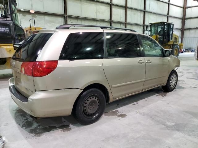 2009 Toyota Sienna CE