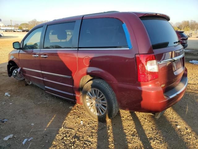 2014 Chrysler Town & Country Touring L