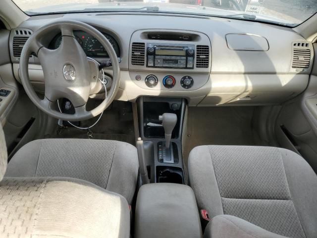 2004 Toyota Camry LE