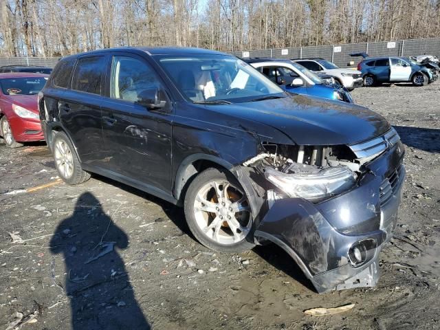 2015 Mitsubishi Outlander SE