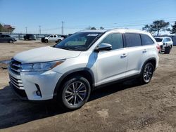 Salvage vehicles for parts for sale at auction: 2019 Toyota Highlander SE