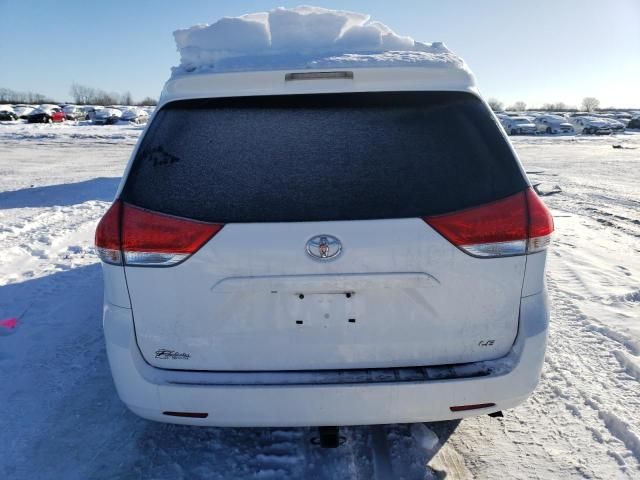 2014 Toyota Sienna LE