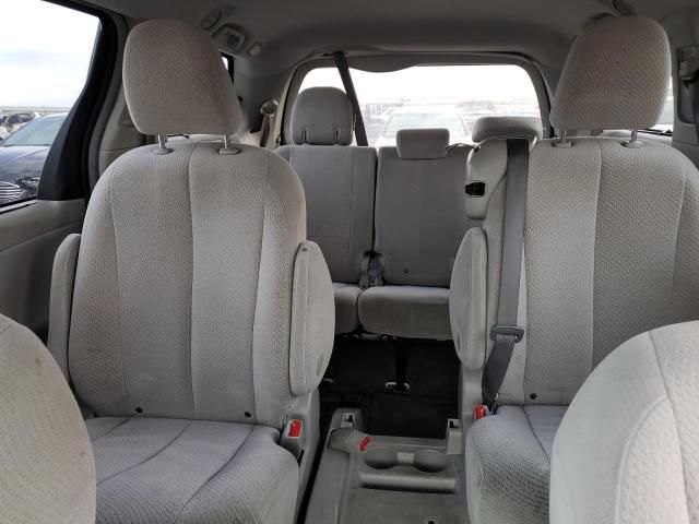 2011 Toyota Sienna LE